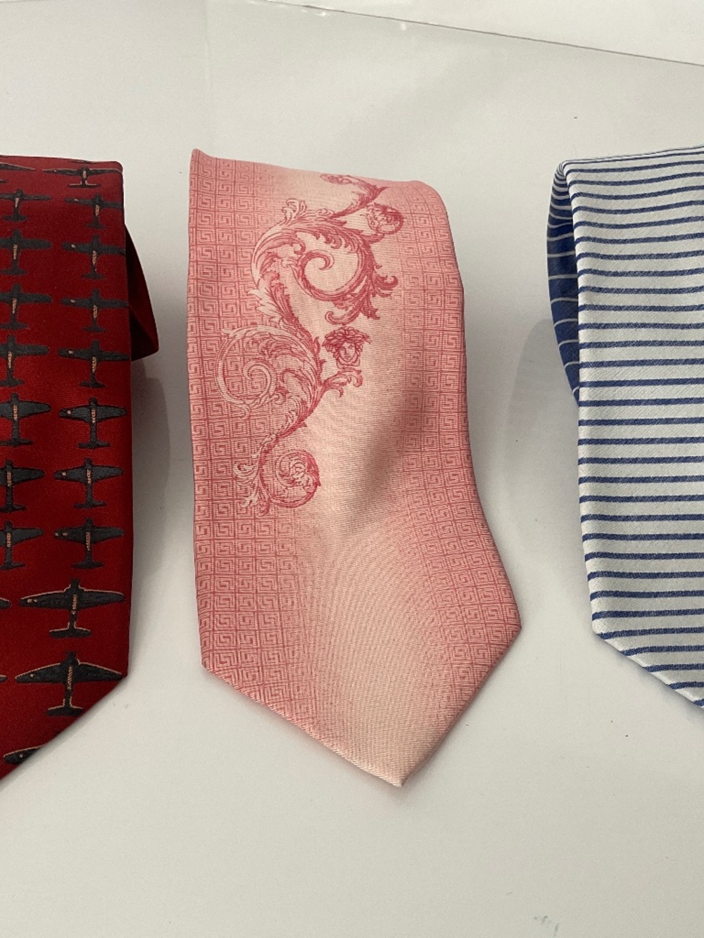 DESIGNER TIES X3 GUCCI PRADA VERSACE 2 X 100% SILK 1 X COTTON/SILK MADE IN ITALY